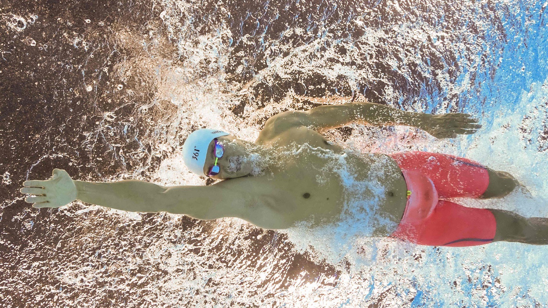 赛场“秀技”满满：突破、华丽助攻、扣篮之一网打尽，突破扣篮111